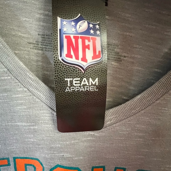 Fanatics NFL Women's Gray V-Neck Tee style#TA09 082752063 - Picture 6 of 8